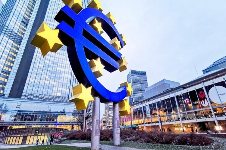 Avrupa Merkez Bankası faizi 25 baz puan artırdı
