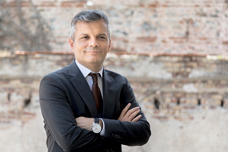 Seranit'te üst düzey atama