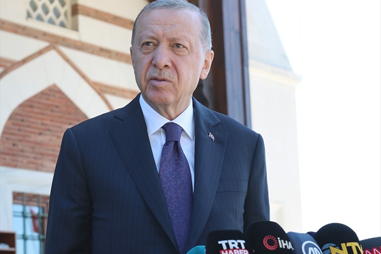 "2023-2028 arası 500 bin konut yapmayı hedefliyoruz"