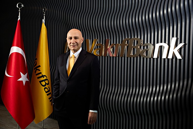 VakıfBank'ın aktif büyüklüğü yüzde 28 artışla 5,8 trilyon TL'yi aştı