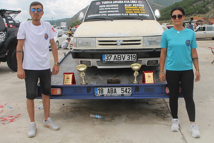 Modifiye araç tutkunları Amasya'da buluştu
