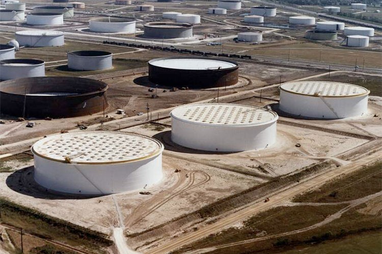 ABD'nin ticari ham petrol stokları azaldı