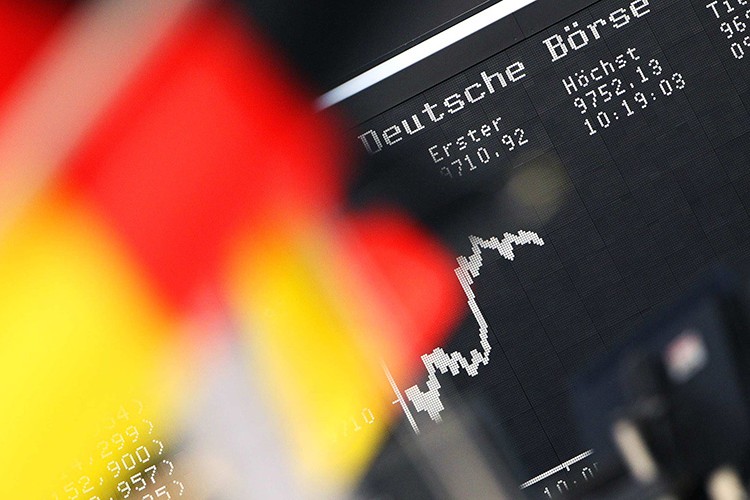 Alman ekonomisi 9.7 küçüldü