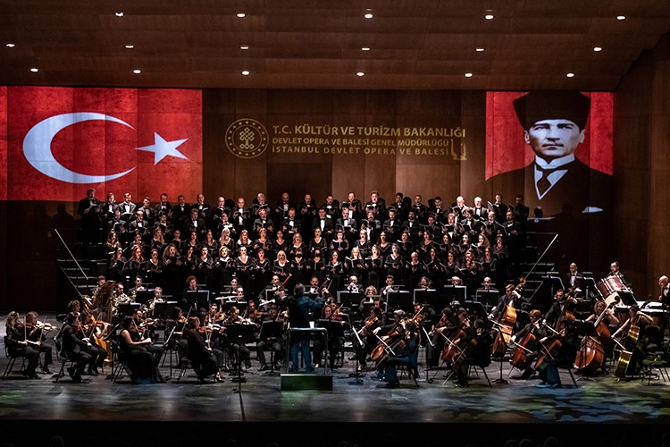 Konserde, seyircilerin de katılımı ile bir ilk yaşanacak