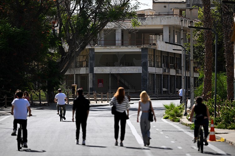Maraş'a ilgi gösteren turistler "farklı deneyim" yaşıyor
