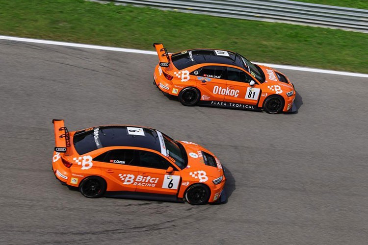 Türk sporculardan İtalya Monza'da çifte zafer