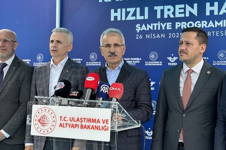 "Demir yollarına yaklaşık 63 milyar dolar yatırım gerçekleştirdik"