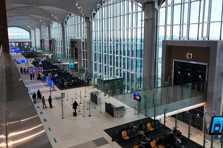 Havalimanı işletmecilerine 2 yıl ek süre