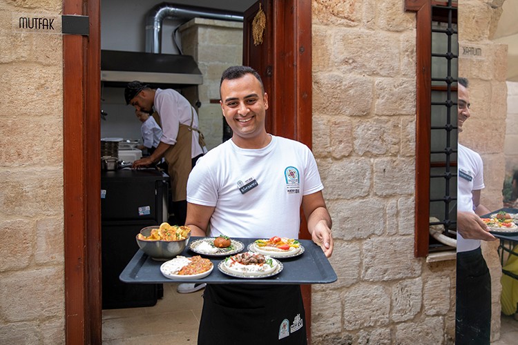 Mersin ve Hatay lezzetleri tek sofrada buluşuyor