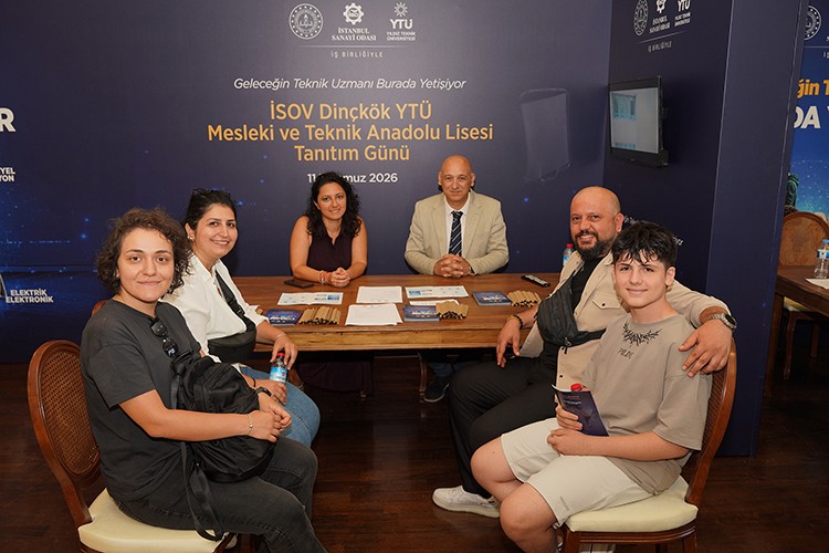 Yeni eğitim modelinin Tanıtım Günü'nde öğrenci ve veliler buluştu