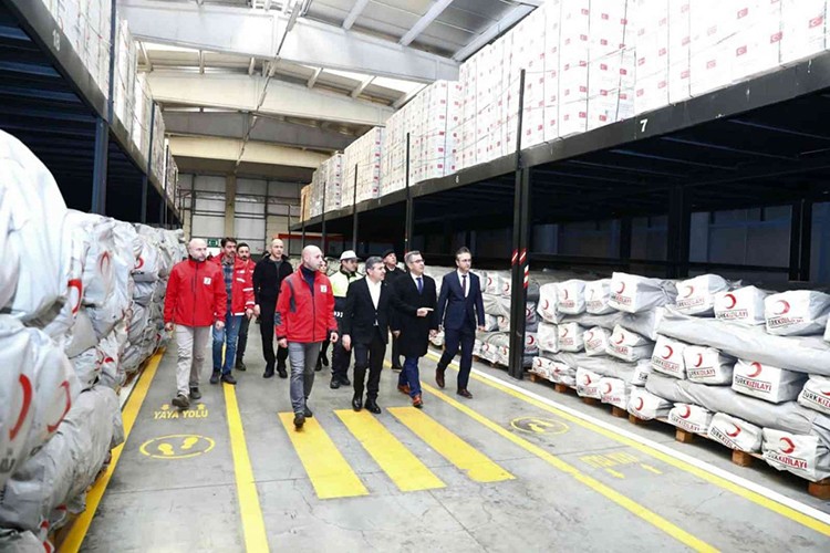 Sakarya Büyükşehir Belediyesi'nden Afet Lojistik Merkezi