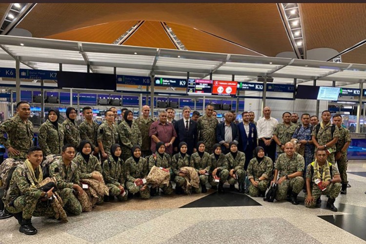 Malezya sağlık ekipleri İstanbul'a ulaştı