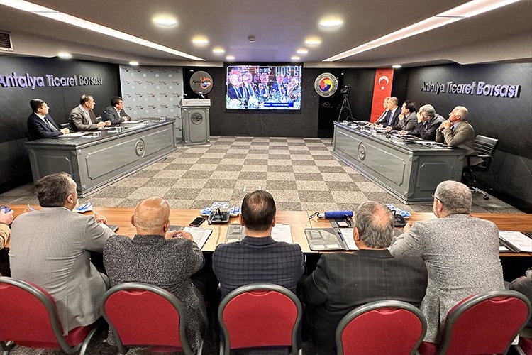 Antalyalı üreticiler Çiftçi Kayıt Sistemi'ndeki değişiklikten memnun