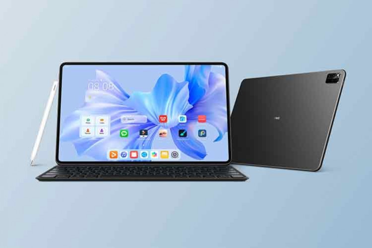 Huawei PC ve tabletleri öğrencilerle buluşuyor