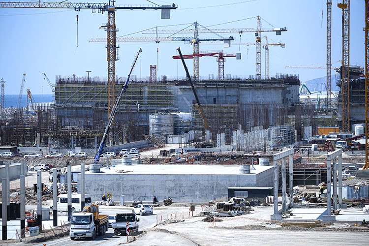 "Akkuyu'yu öngörülen tarihte devreye alacağız"