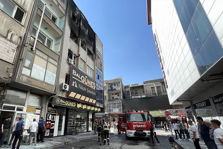 Kayseri'de atölyede çıkan yangın hasara yol açtı