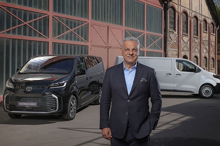 "Otomotiv pazarı 1 milyon 100 binle kapanacak"