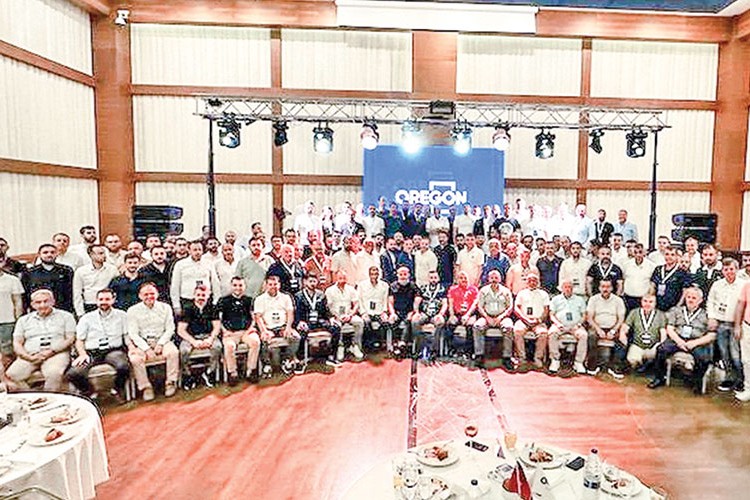 Lojistikte kimsenin alternatifi değiliz