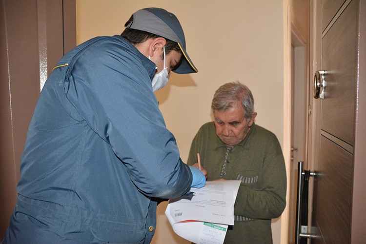 Konutta maaş başladı...