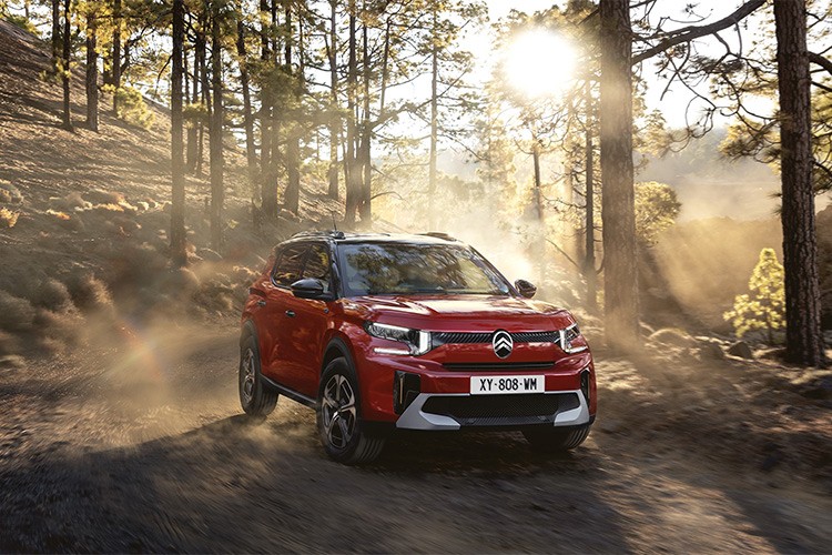 Paris Otomobil Fuarı'nda gövde gösterisi yapacak