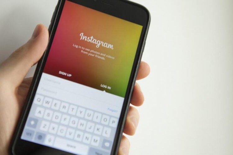 Türkler Instagram'da aylık 21 saat vakit geçiriyor