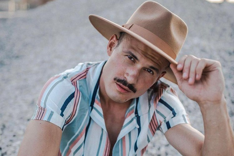 "Türkiye'den gelecek tekliflere açığım"