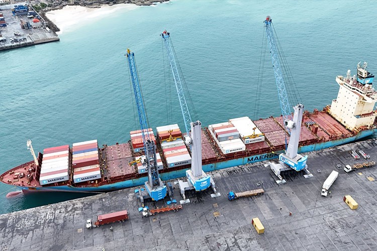 Somali'nin ticaret kapısı Mogadişu Limanı, Türk şirketi tarafından işletiliyor