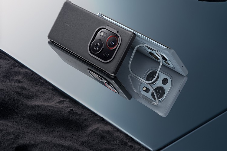 Dünyanın İlk Teleskobik Portre Lensli Telefonu' Türkiye'de