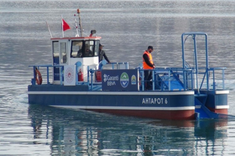 Denizden 3 yılda 225 tondan fazla atık çıkarıldı