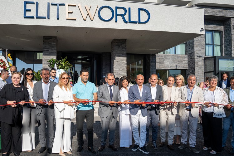 Bölge Turizmine 12 Ay Canlılık Getirecek Elite World Kuşadası Açıldı