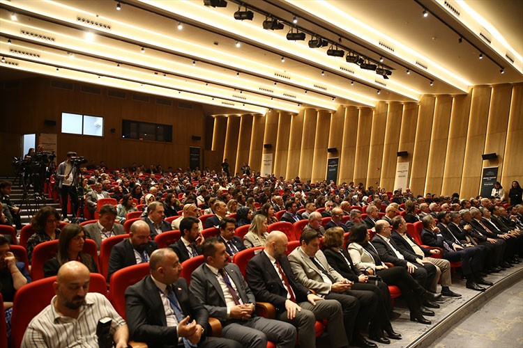 Bursa'da "Dirençli Kentler Zirvesi" düzenlendi