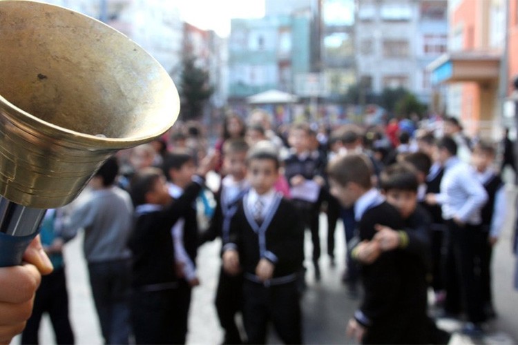 Okullarda ara tatil sonrası ilk ders zili yarın çalacak