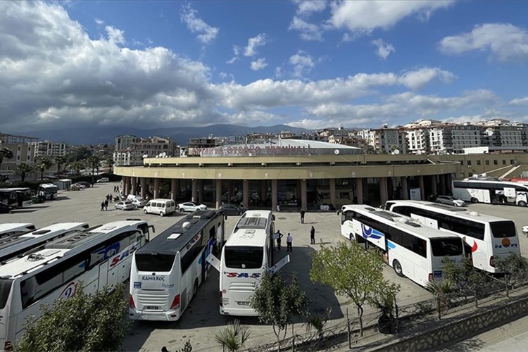 Bayram'da 3,5 milyon kişinin otobüslerle seyahat etmesi bekleniyor