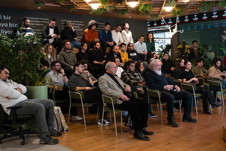 Paribu Reads'in yeni kitabı okuyucuyla buluştu