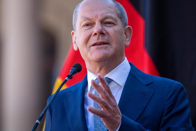 "Ekonomi daha da küreselleşmeli"