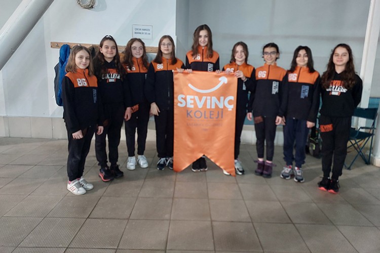 Sevinçli Öğrencilerden Yüzmede Yeni Başarı