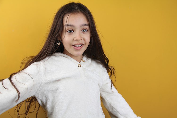 Taçsız prensesten 23 Nisan4a özel açıklamalar