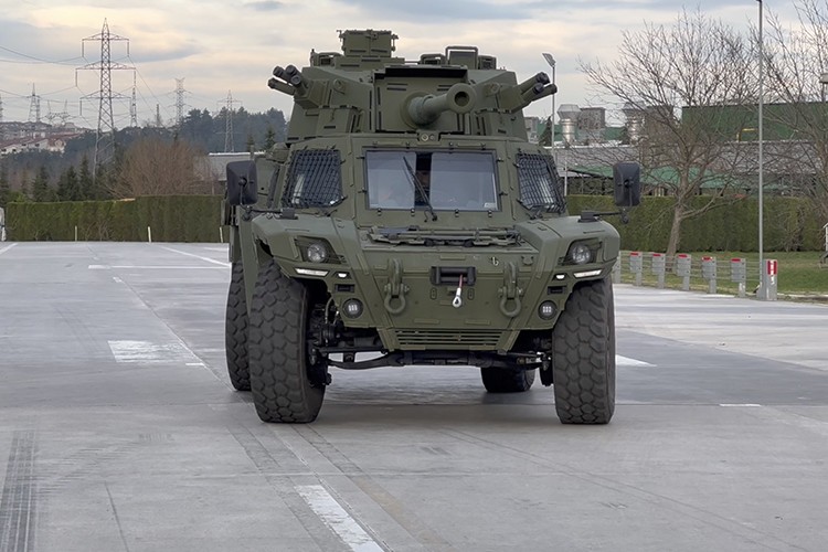 Türk zırhlısı AKREP II seri üretime hazırlanıyor