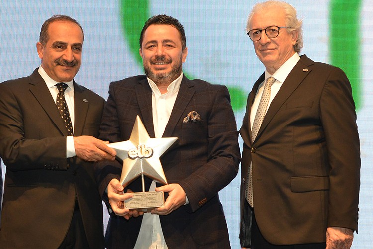 Zirvede üç sektör