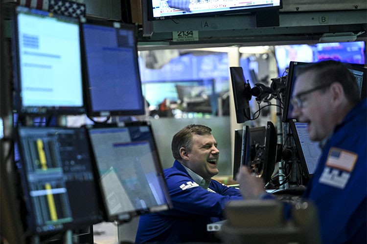 New York borsası düşüşle açıldı