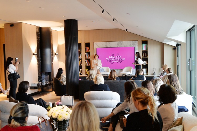 Maison Yirmisekiz sanat tutkunlarını buluşturmaya devam ediyor