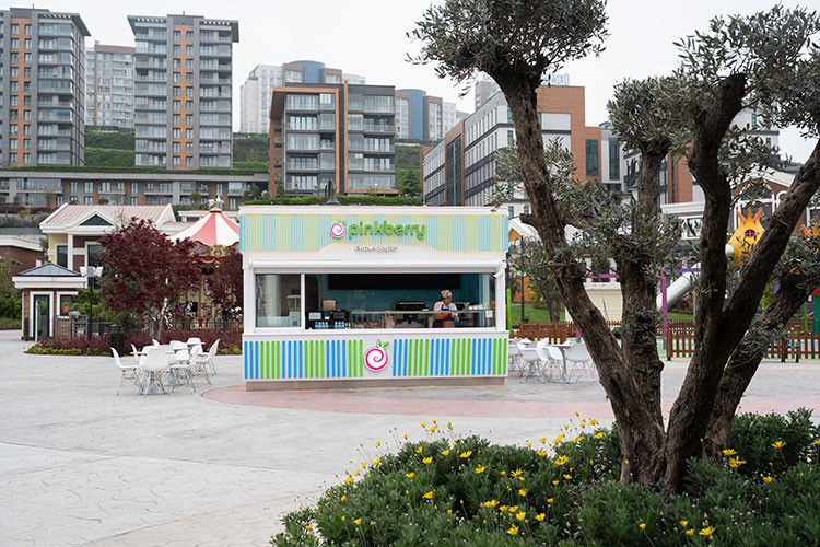 Pinkberry Tema World'te Açıldı!