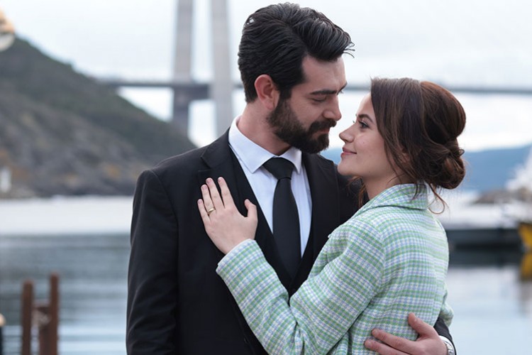 Kan çiçekleri Times Meydanı'nda