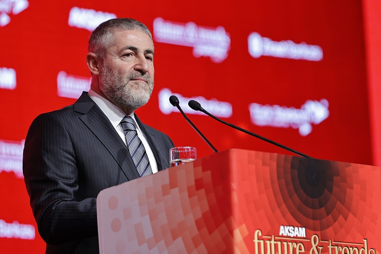 "Türkiye dünyadan pozitif yönde ayrışmayı başardı"