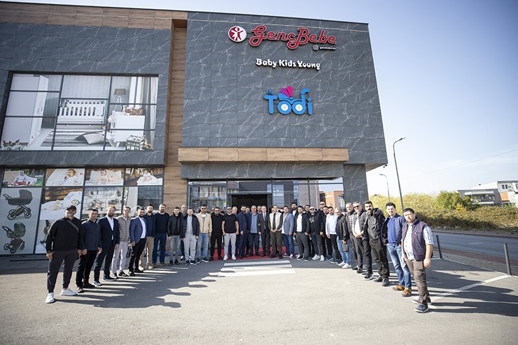 Sakaryalı iş adamları Üsküp'ten Avrupa'ya açılmak istiyor