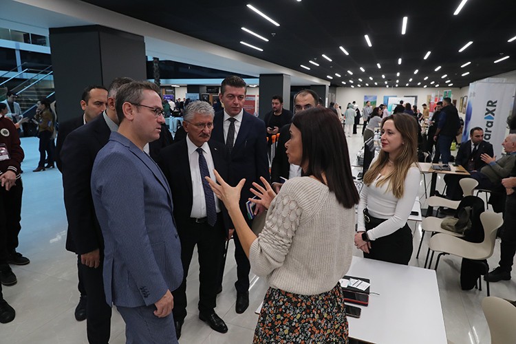 Girişimcilik ekosistemi startup Başakşehir'de buluştu