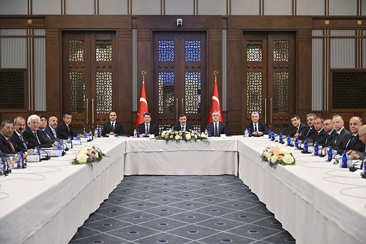 "Kalkınma süreçlerini hep birlikte inşa ediyoruz"