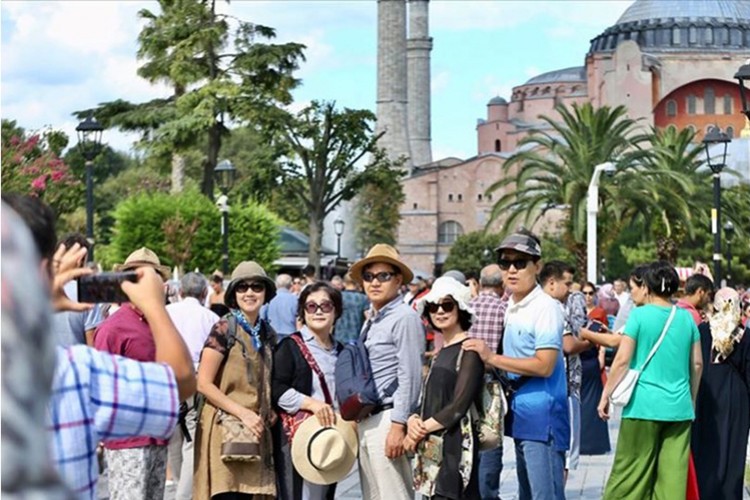 Turist sayısı yüzde 29.3 arttı
