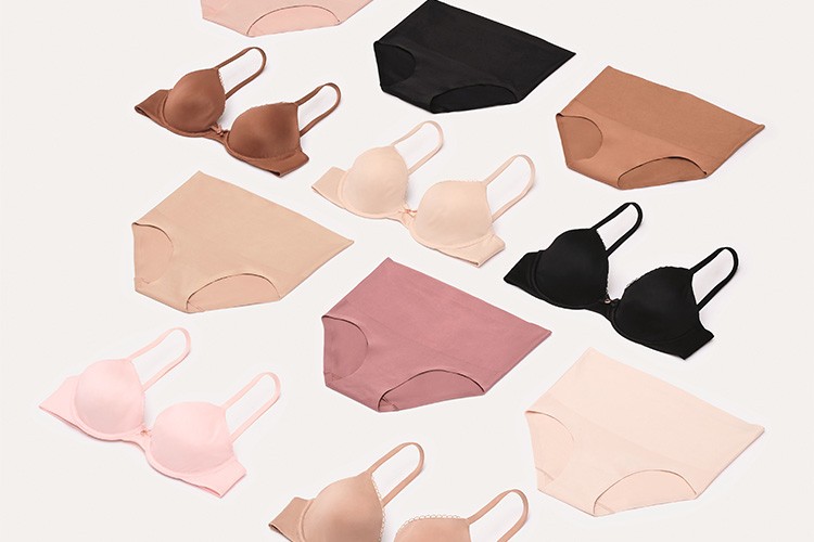 Victoria's Secret'ın İlk Toparlayıcı Koleksiyonu