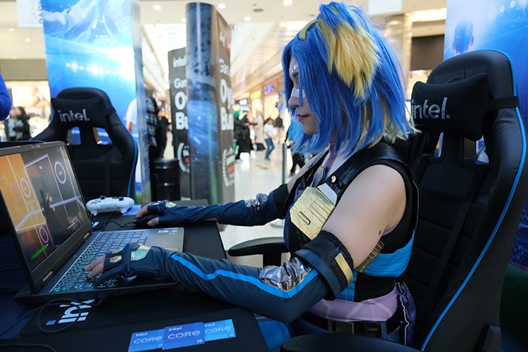 Teknosa mağazalarındaki 'Oyunda Buz Çağı' Heyecanı Dorukta